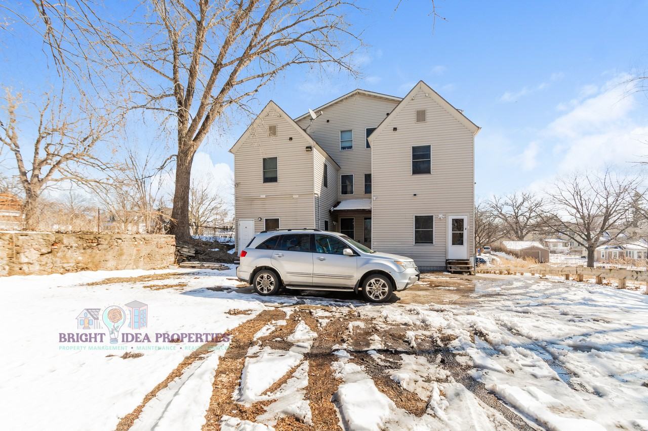863 Clark St #863-2 - Photo 3 of 17