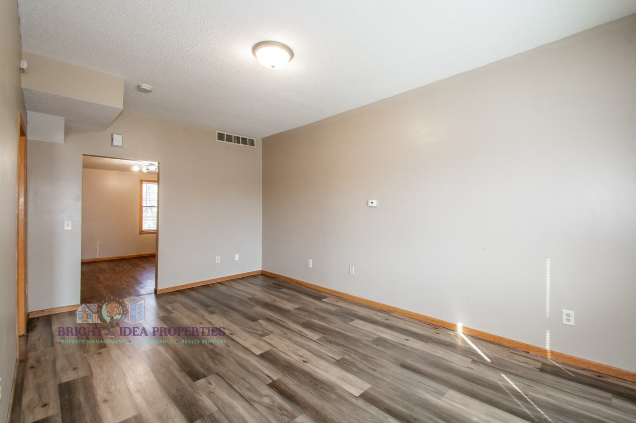 863 Clark St #863-2 - Photo 7 of 17