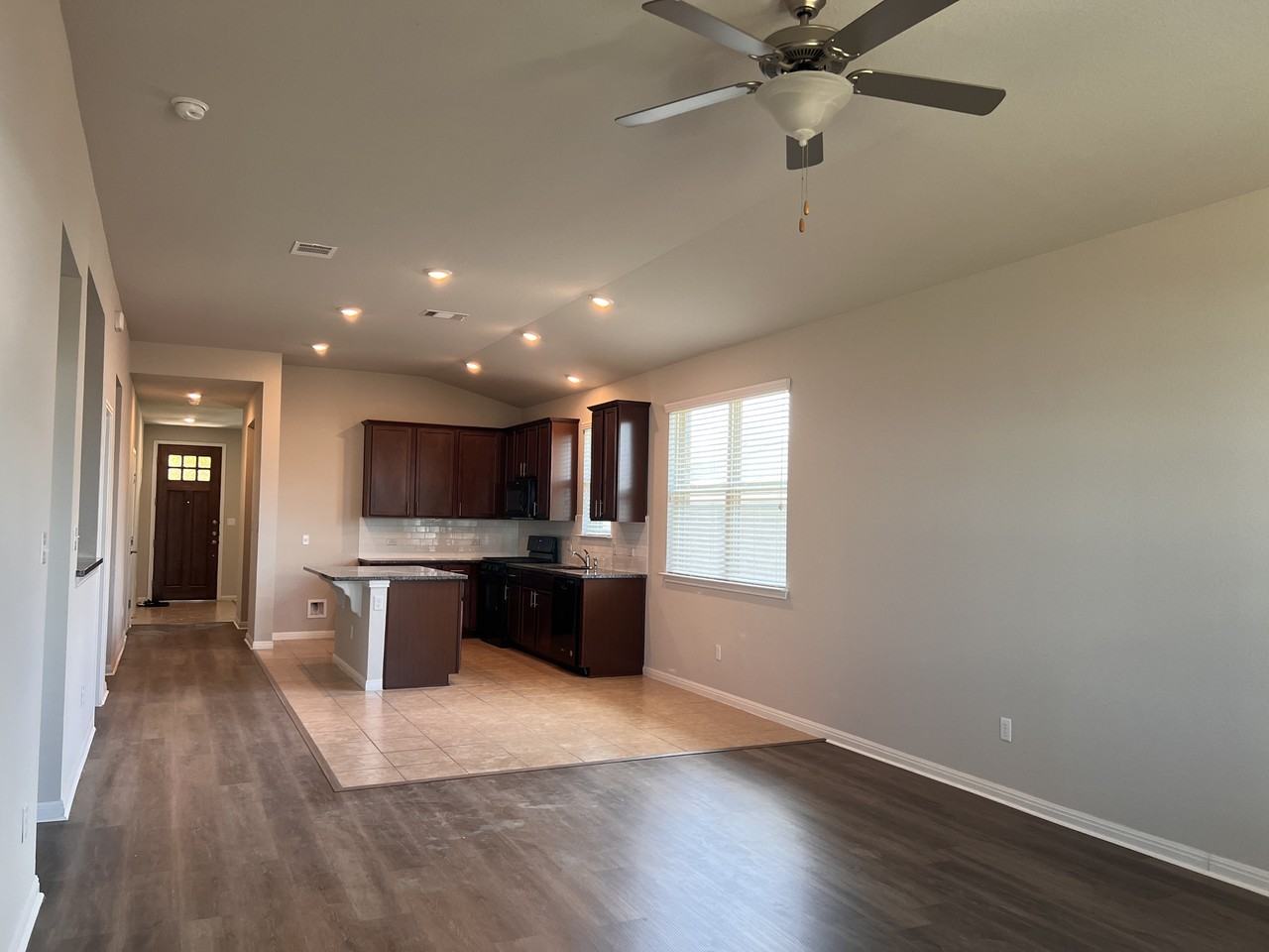 1513 Carlene Pruett St #1 - Photo 5 of 26