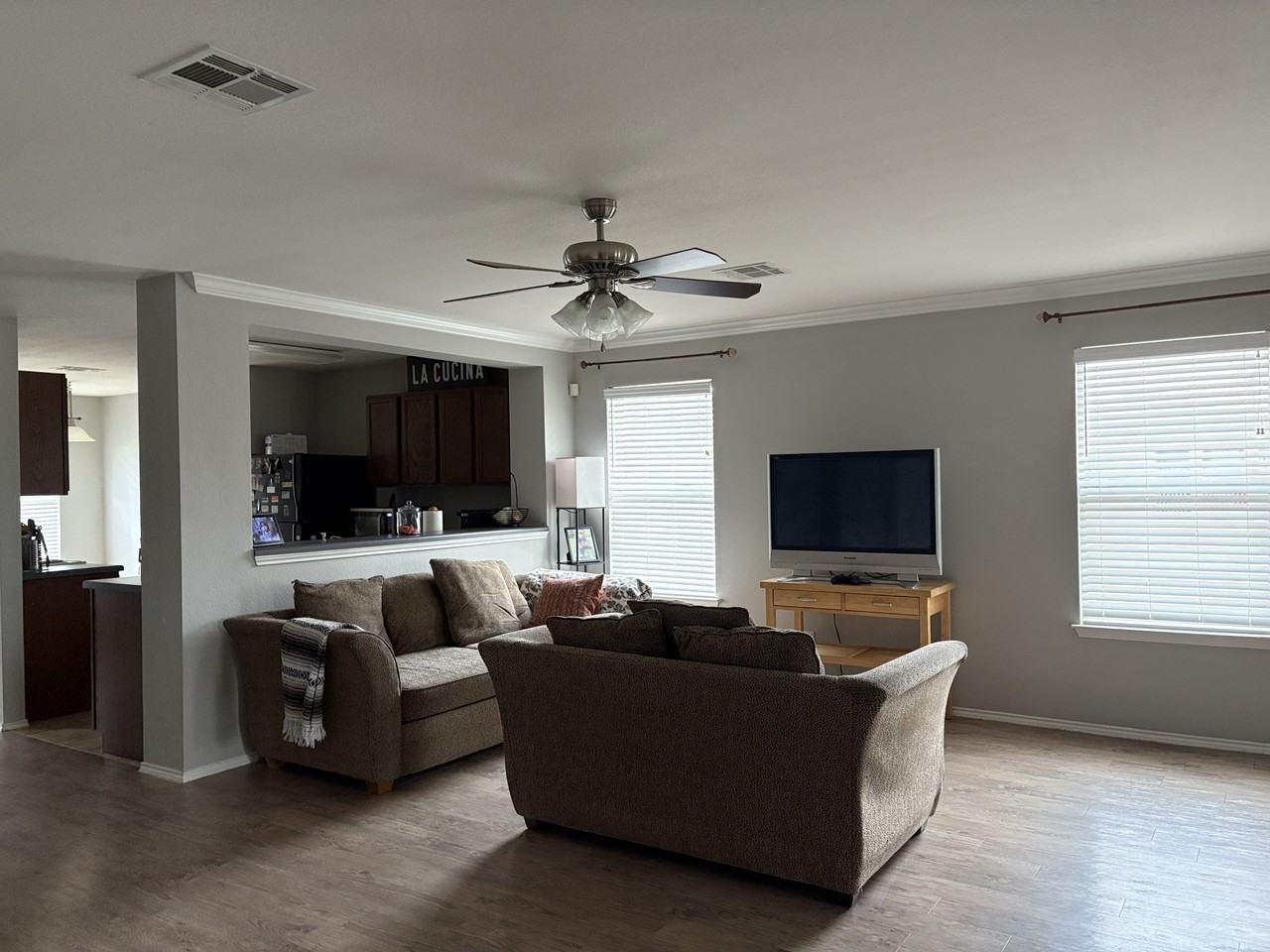 1034 W South St #1 - Photo 5 of 9