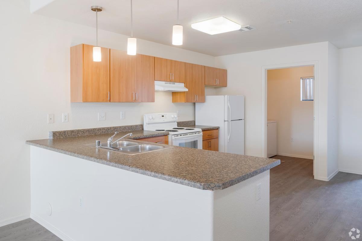 4033 S 7th St - Photo 3 of 16