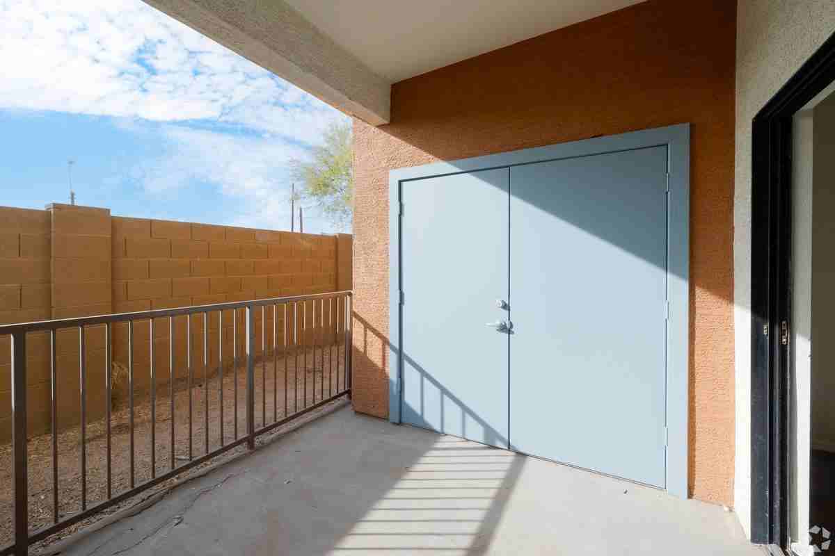 4033 S 7th St - Photo 2 of 16