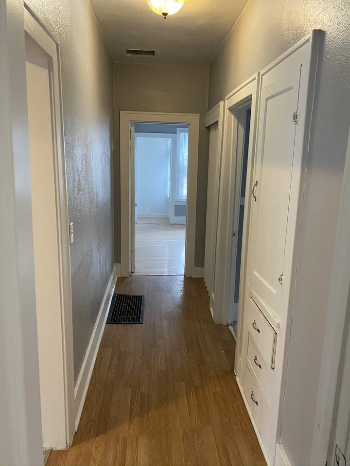 1150 Wisconsin Ave #1 - Photo 6 of 10