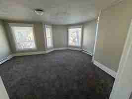 featured image of 220 E Racine St #1