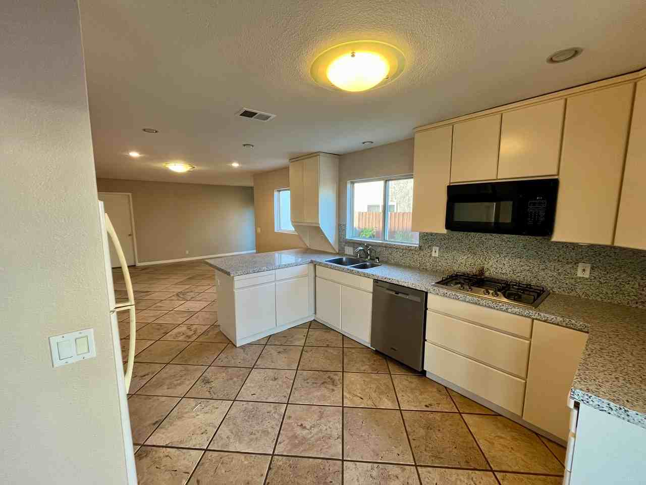 1594 Boulder Creek Road - Photo 6 of 29