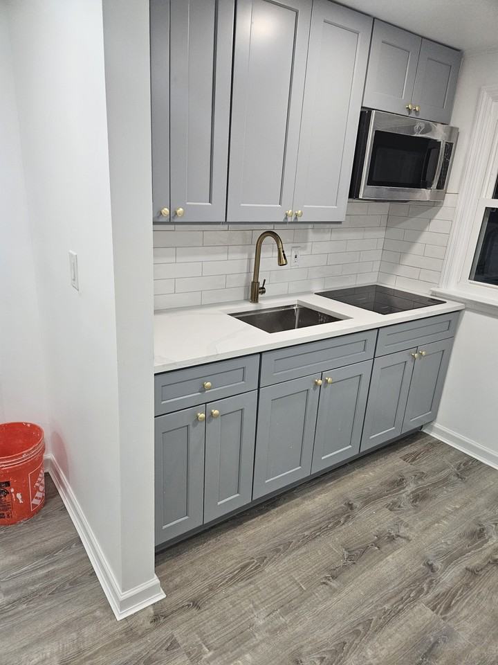 163 East New York Avenue - Photo 3 of 7