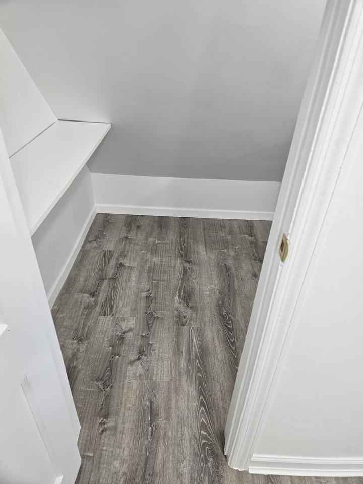 163 East New York Avenue - Photo 4 of 7