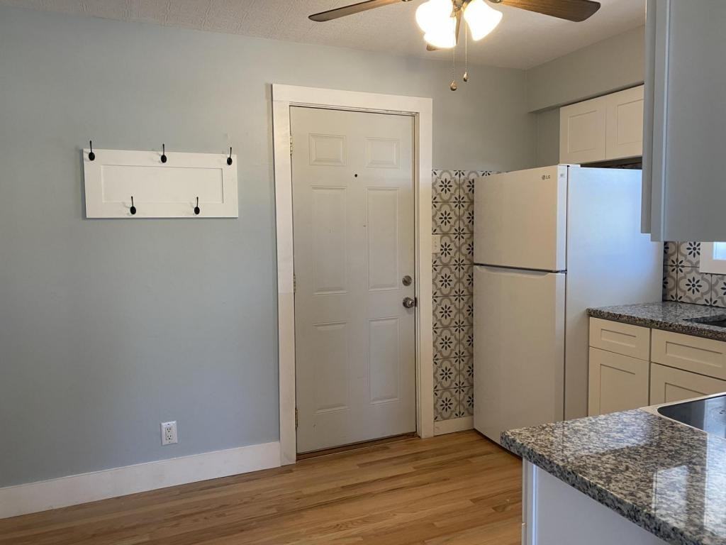 4138 Lake St - Photo 2 of 12