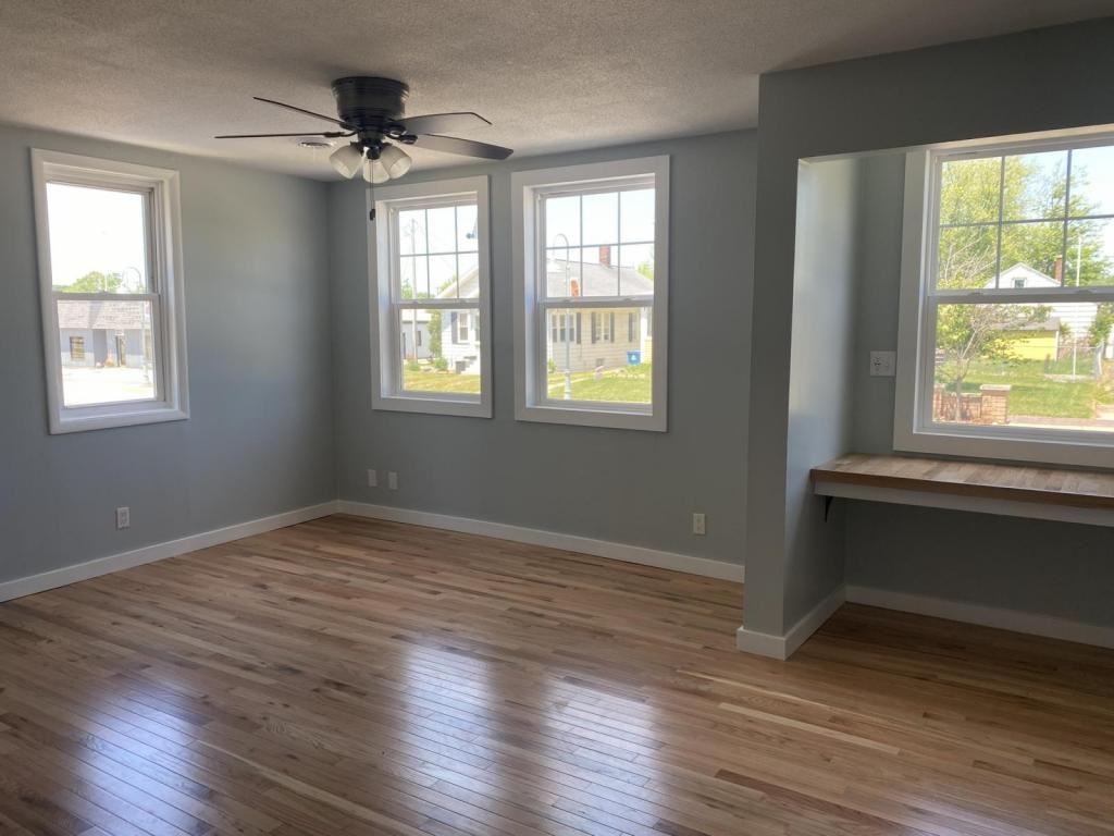 4138 Lake St - Photo 5 of 12