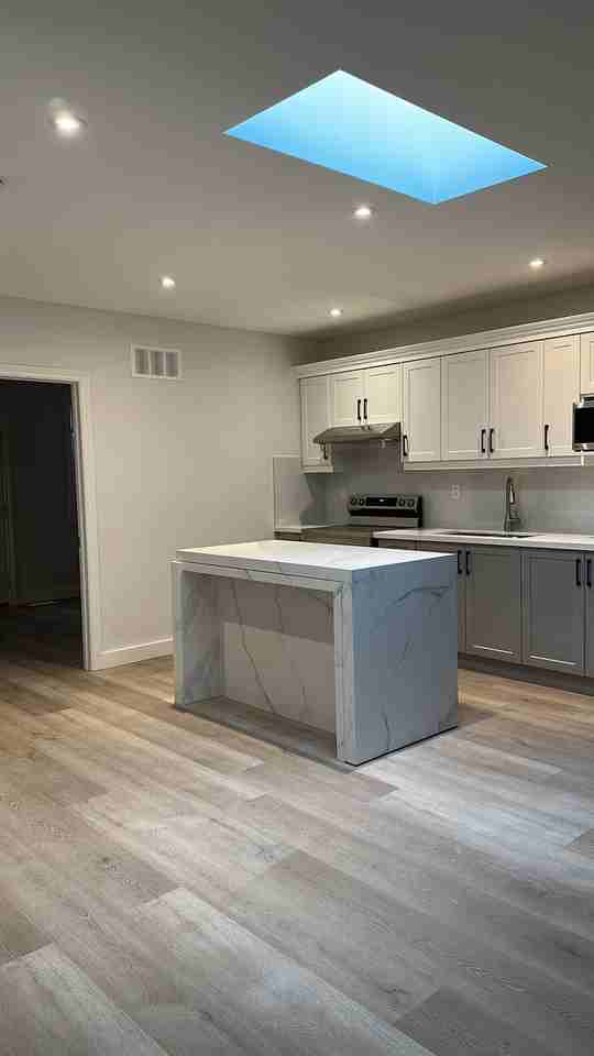 College St & Henry St - Photo 5 of 16