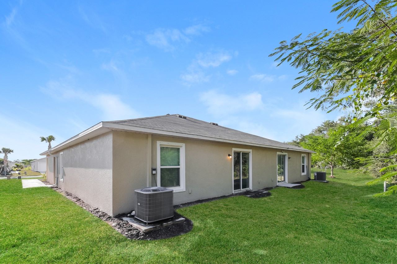 9170 Aegean Cir - Photo 3 of 9