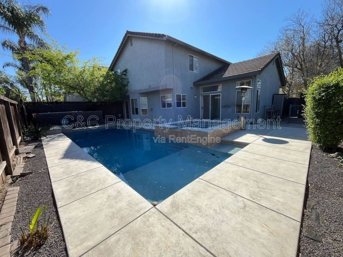 440 Gianelli St - Photo 3 of 10
