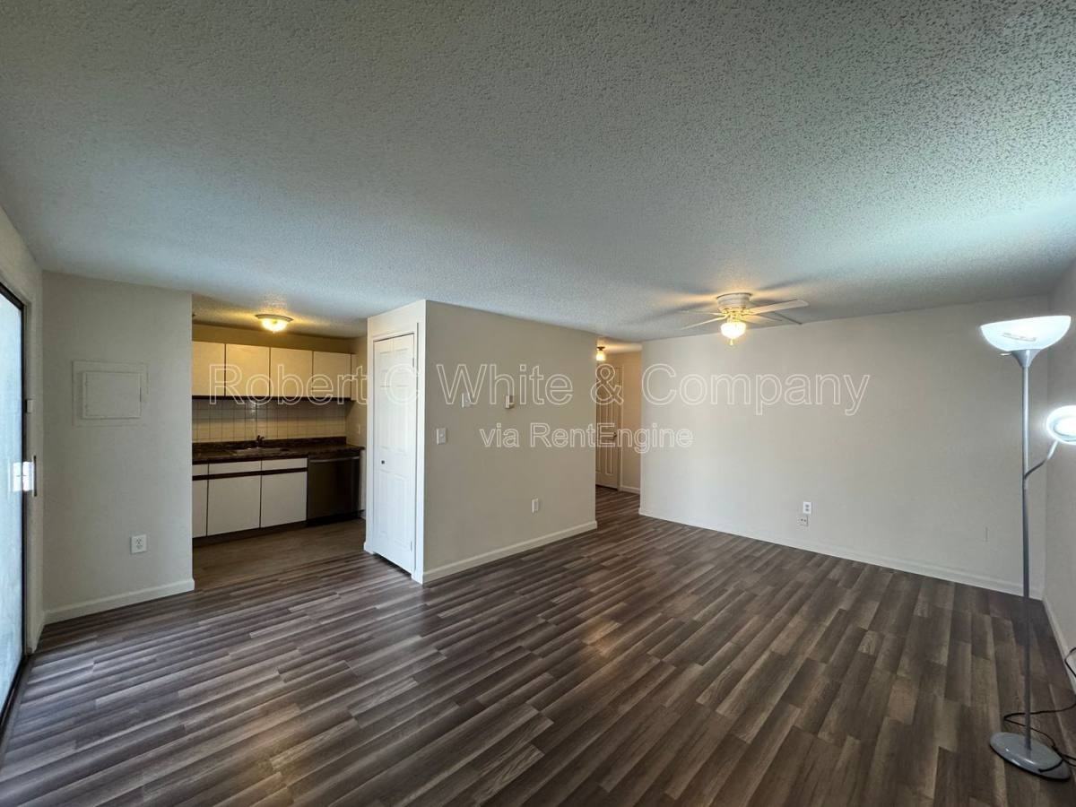 195 Burgundy Hill Ln #195 - Photo 2 of 10