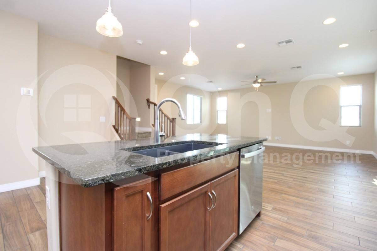 43265 N Plum St - Photo 3 of 10