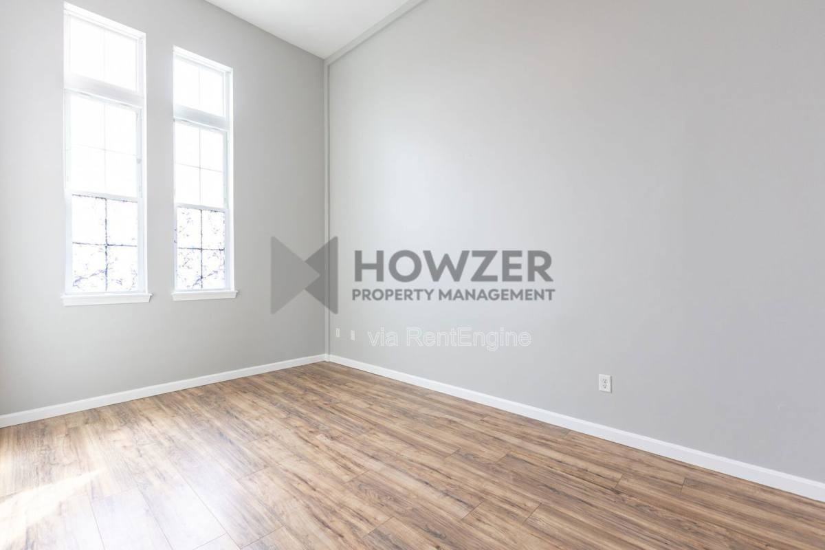 361 Main St #F - Photo 2 of 5