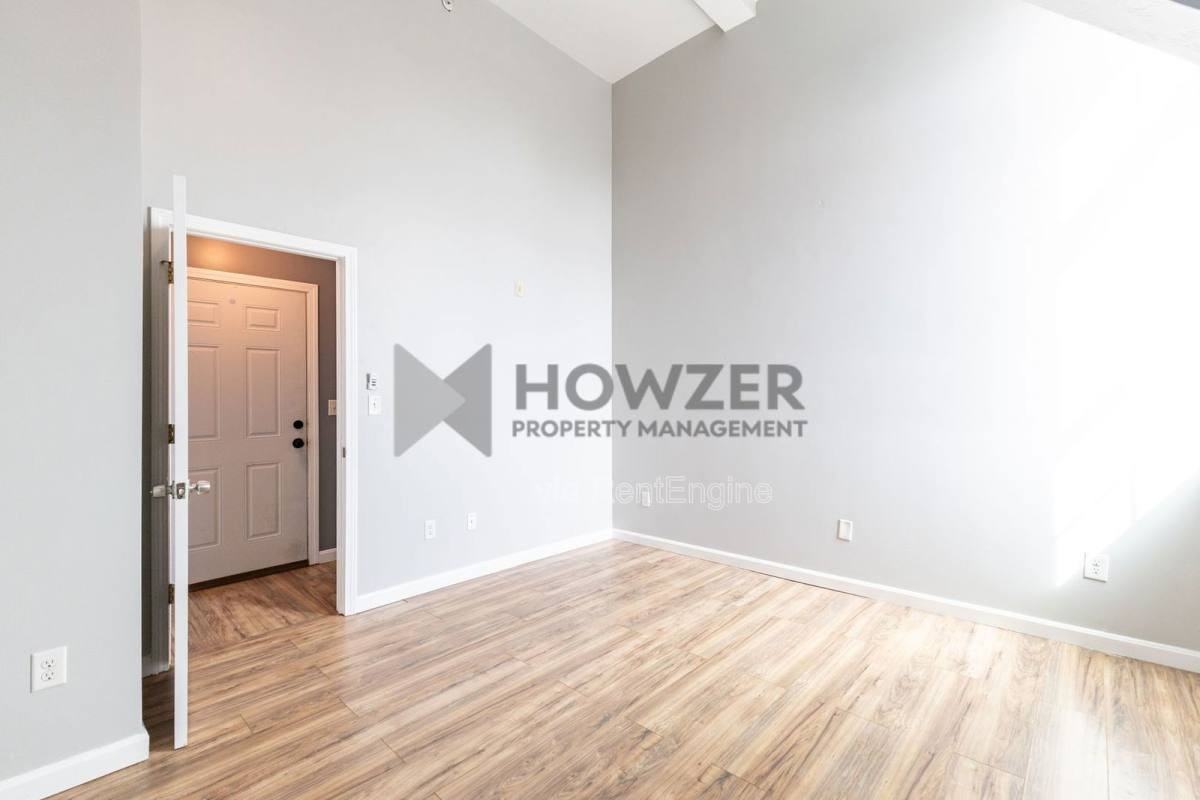 361 Main St #F - Photo 3 of 5