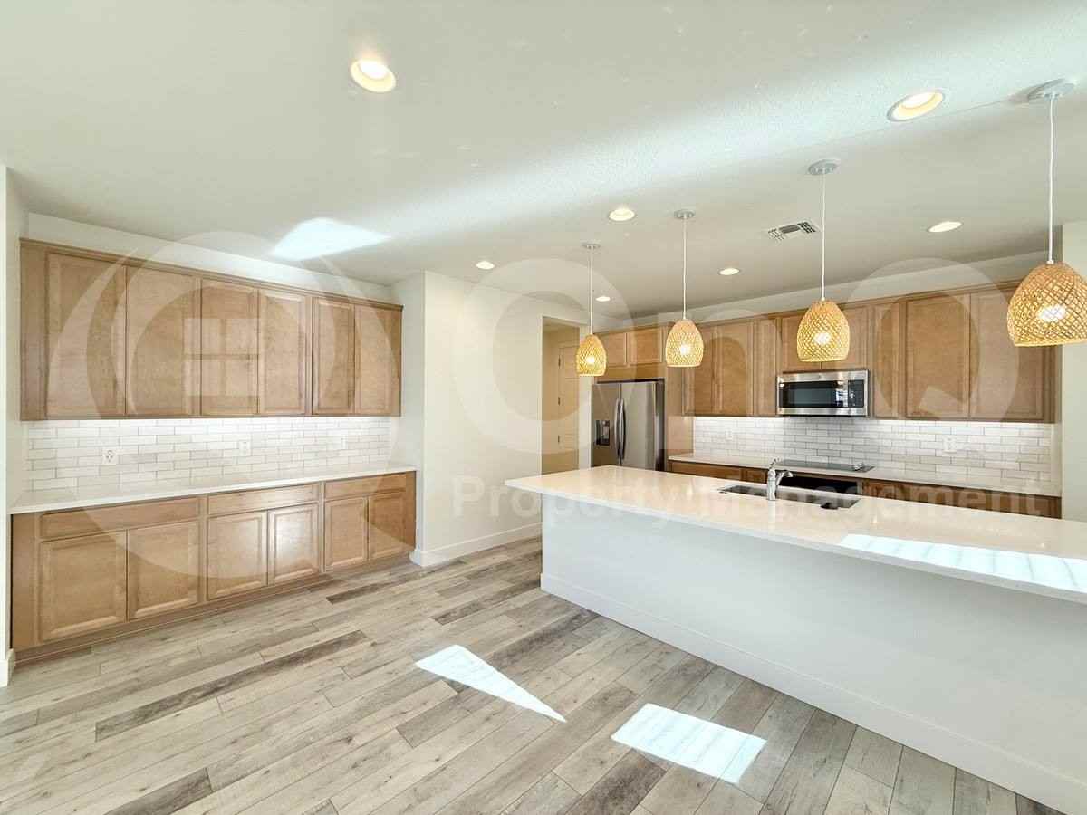 20862 E Sparrow Dr - Photo 3 of 10