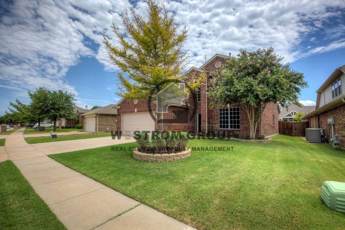 15628 Landing Creek Ln - Photo 2 of 8