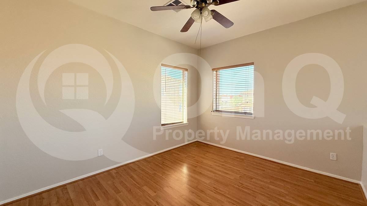 6617 W Shaw Butte Dr - Photo 3 of 10