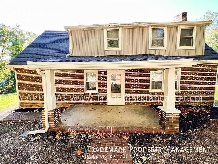 107 Crest Rd - Photo 2 of 10