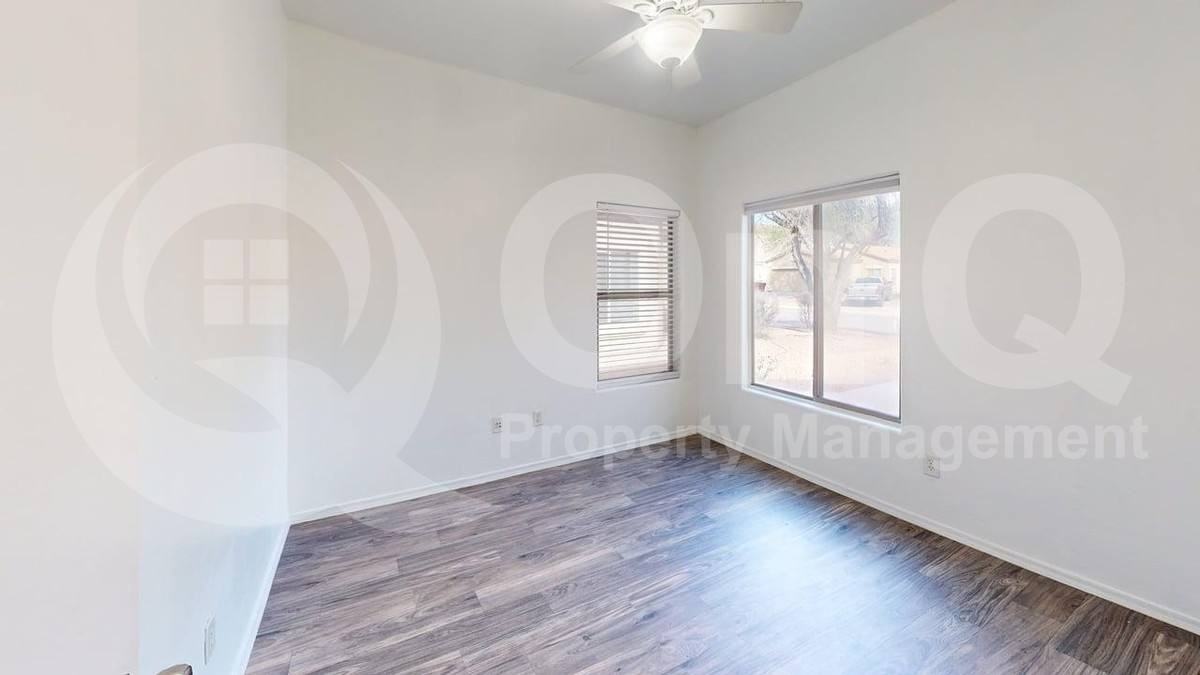 472 E Placita Nodo - Photo 2 of 10