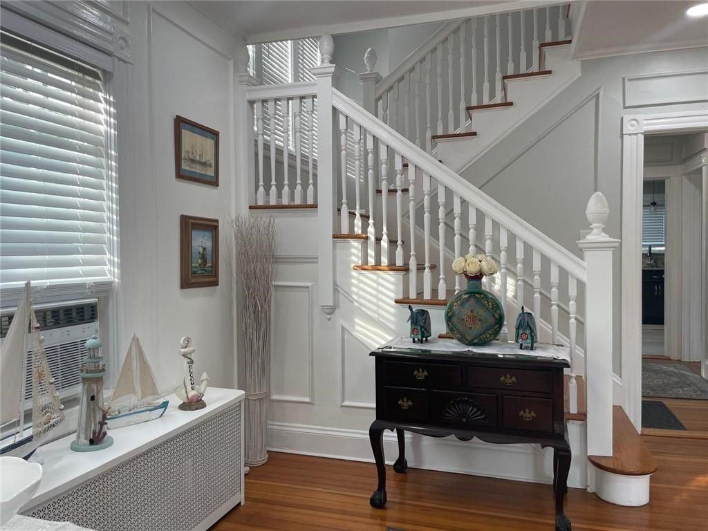 1362 Narragansett Blvd - Photo 5 of 32