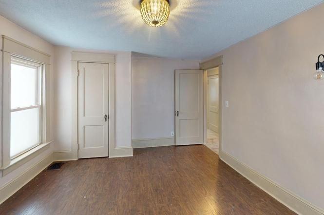 140 E 31st St - Photo 3 of 10