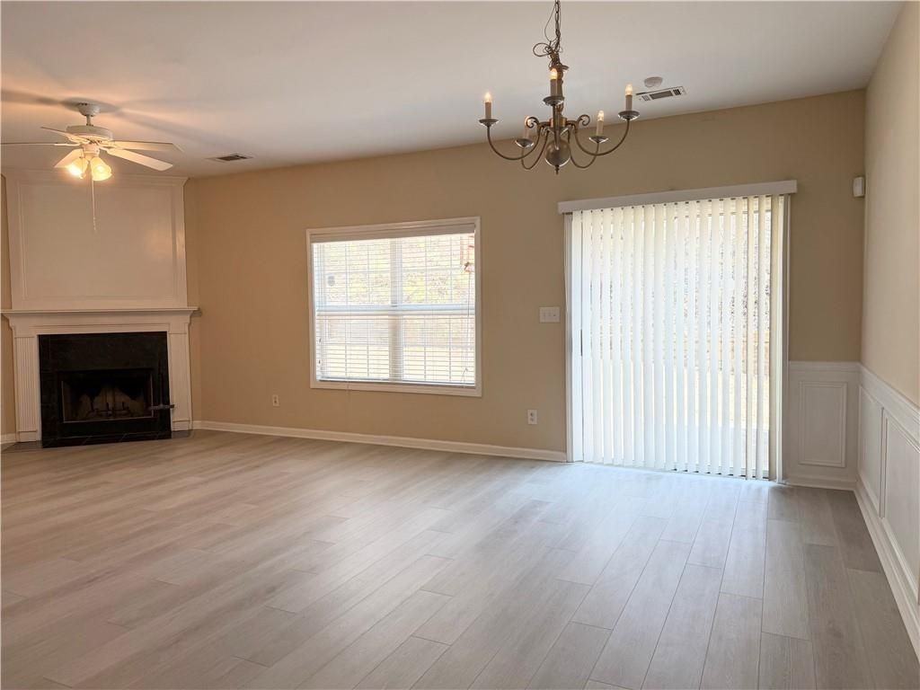 349 Creek Manor Way - Photo 4 of 31