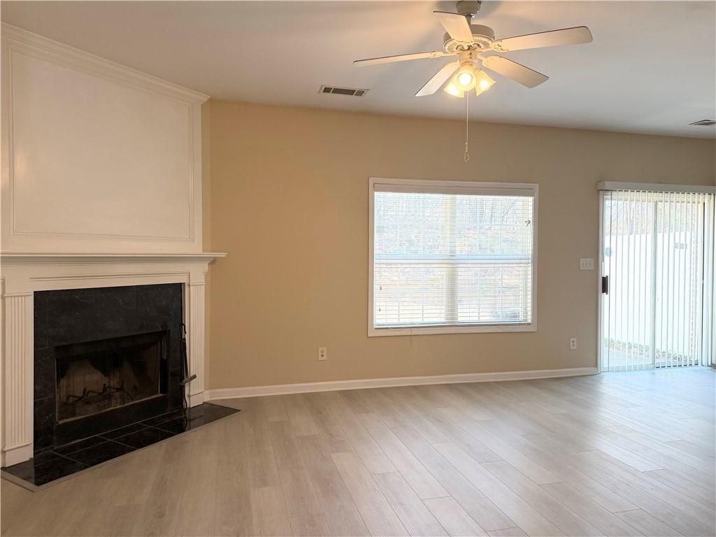 349 Creek Manor Way - Photo 5 of 31