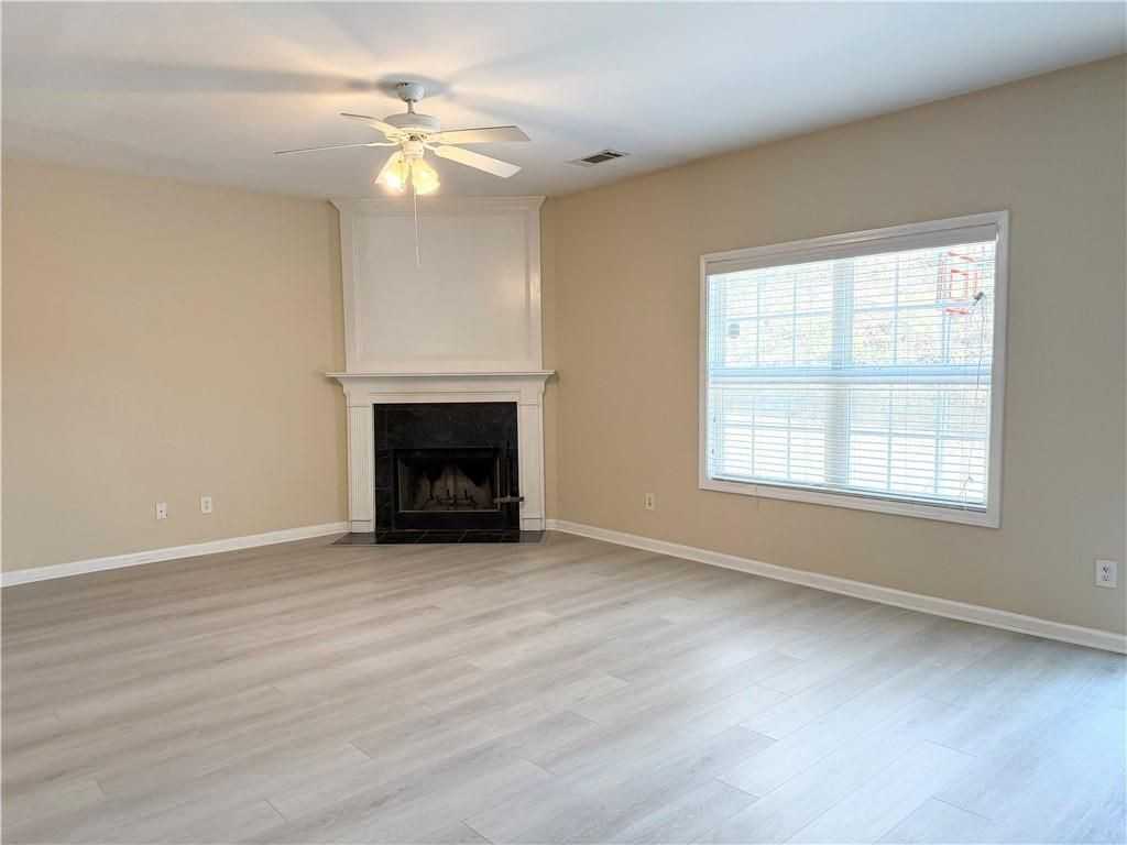 349 Creek Manor Way - Photo 6 of 31