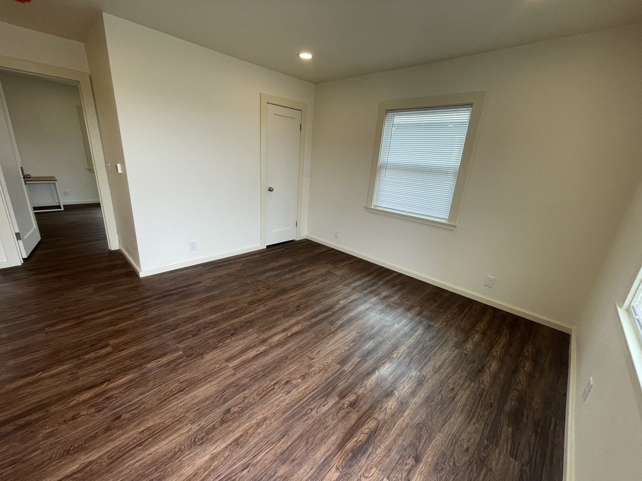 1313 Vernon St - Photo 6 of 13