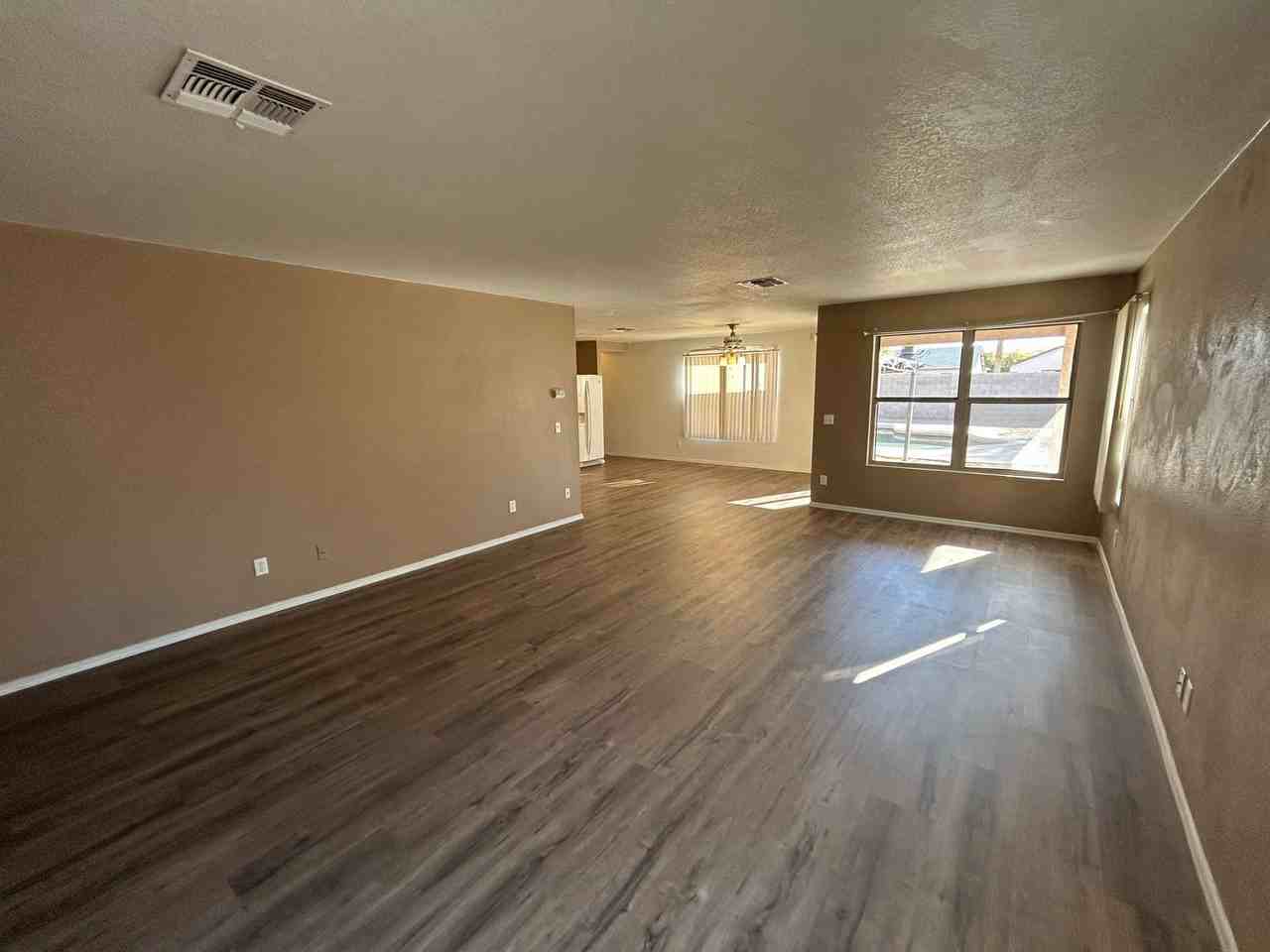 12329 N Pablo St - Photo 5 of 22