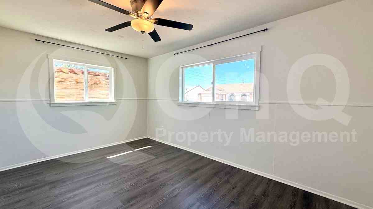 401 N 111th St - Photo 2 of 16