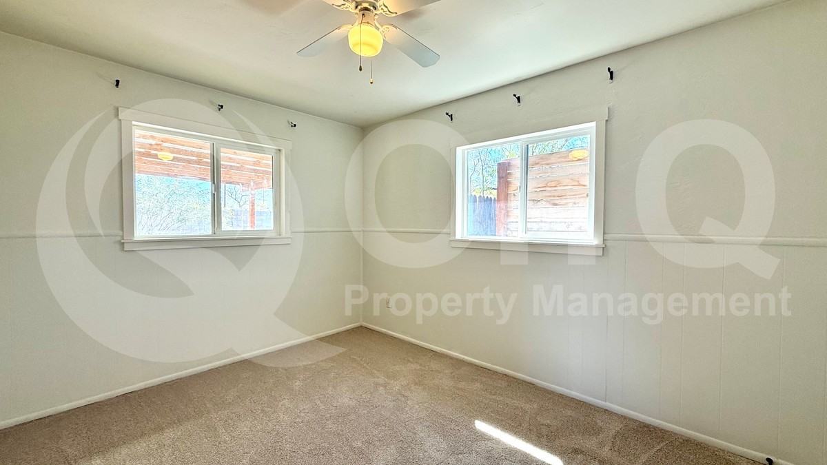 401 N 111th St - Photo 3 of 16