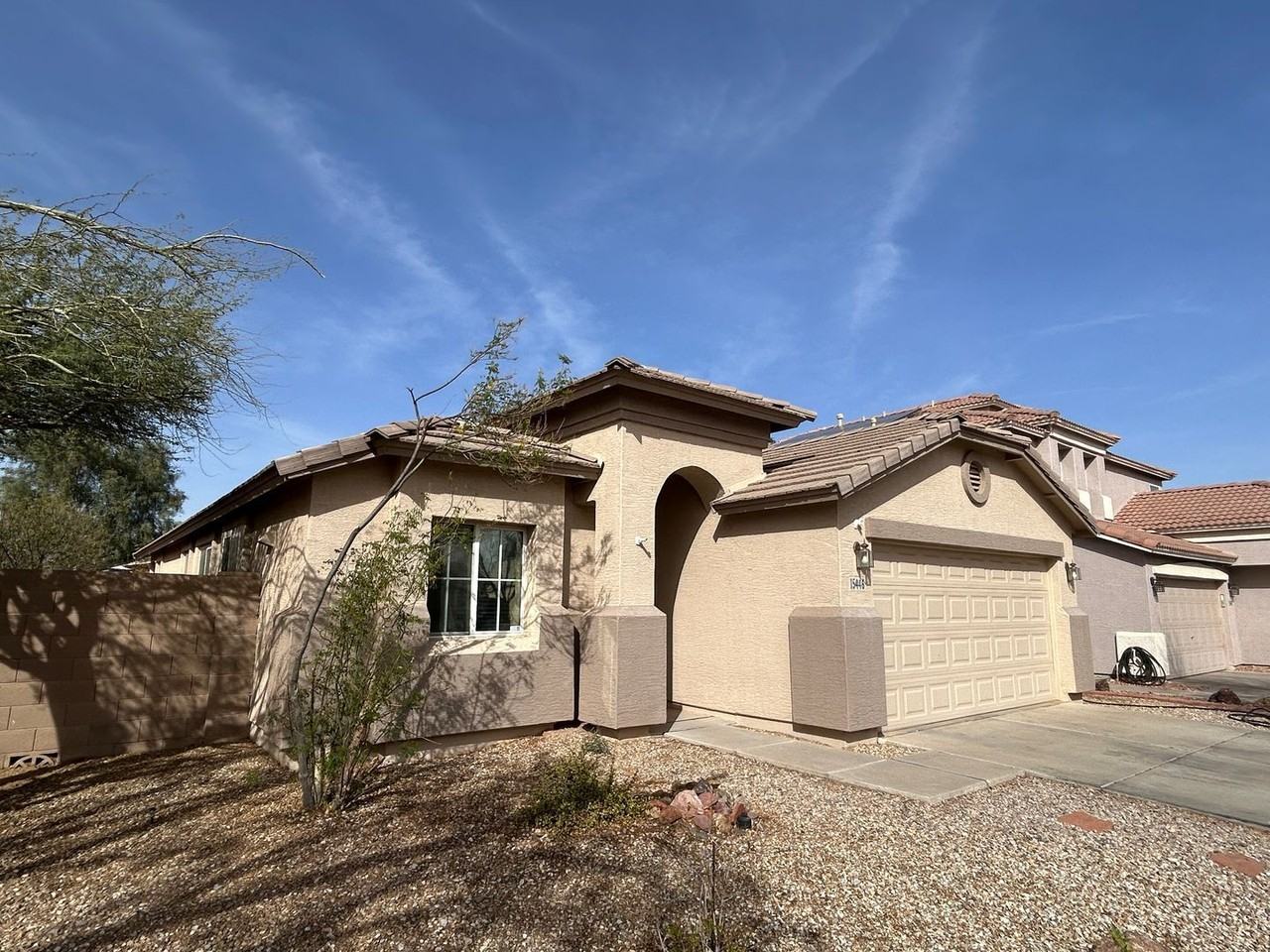 15446 W Mercer Ln - Photo 2 of 20