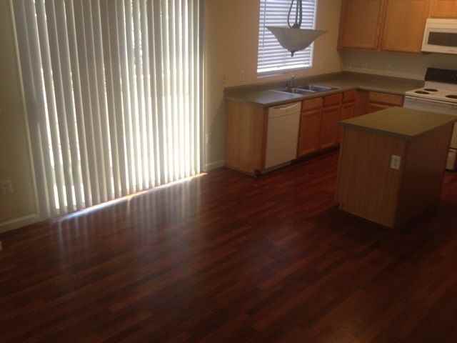 1222 S 119th Ln - Photo 2 of 17