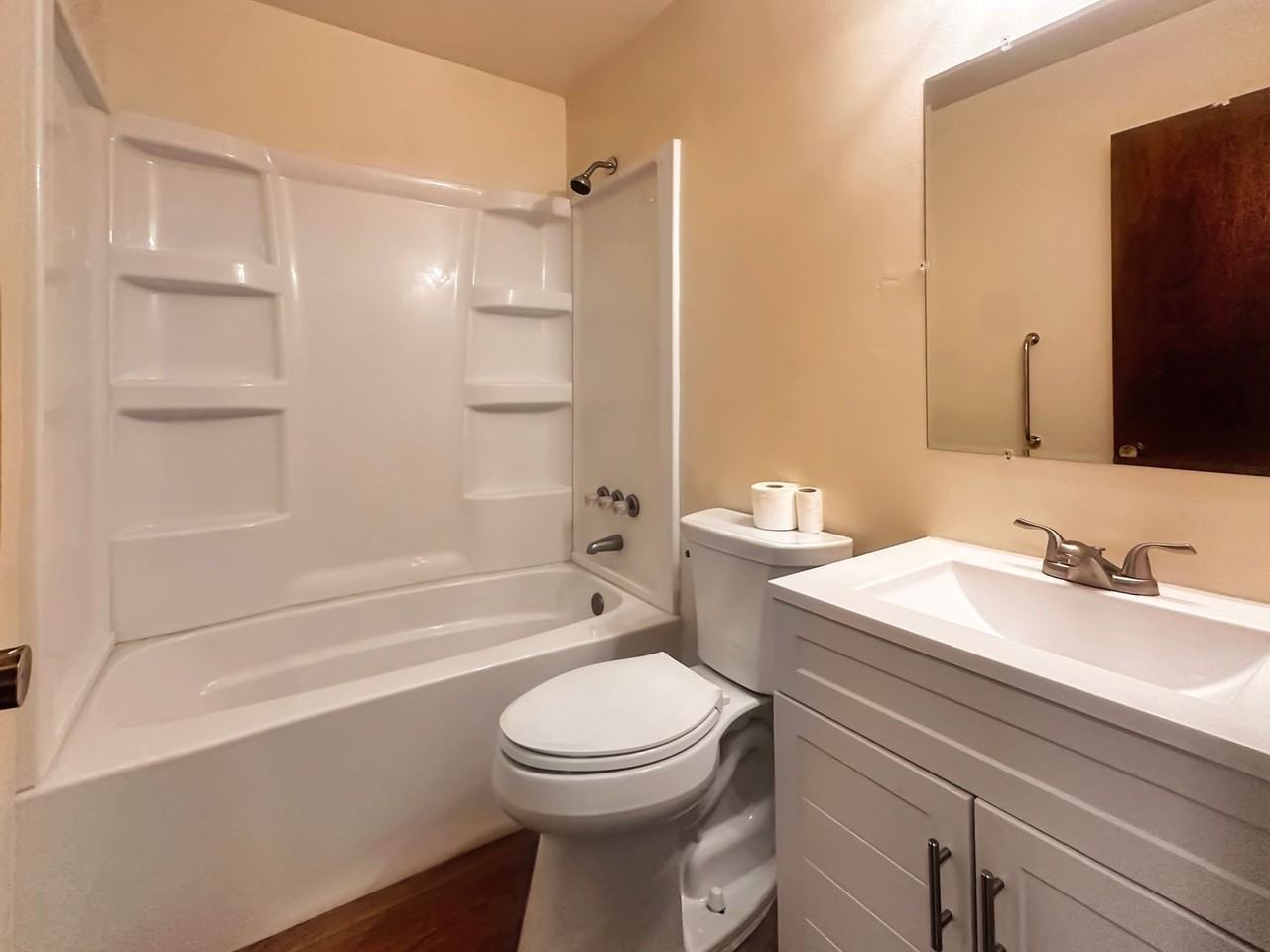 4830 Norfolk Cir - Photo 7 of 10