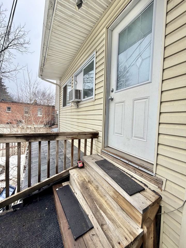 3013 Dundas Street West - Photo 7 of 7