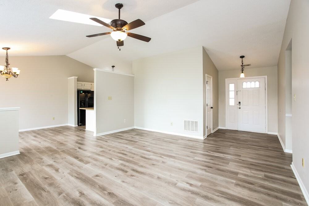 8165 Shortleaf Ct - Photo 4 of 16