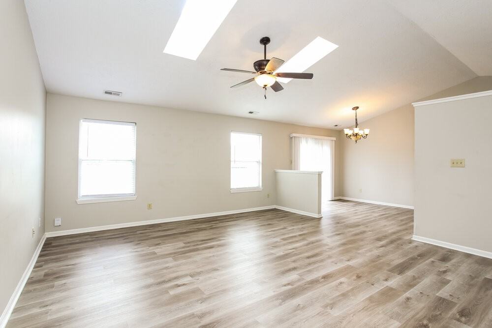 8165 Shortleaf Ct - Photo 5 of 16