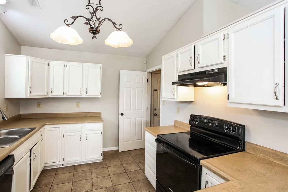 8165 Shortleaf Ct - Photo 7 of 16