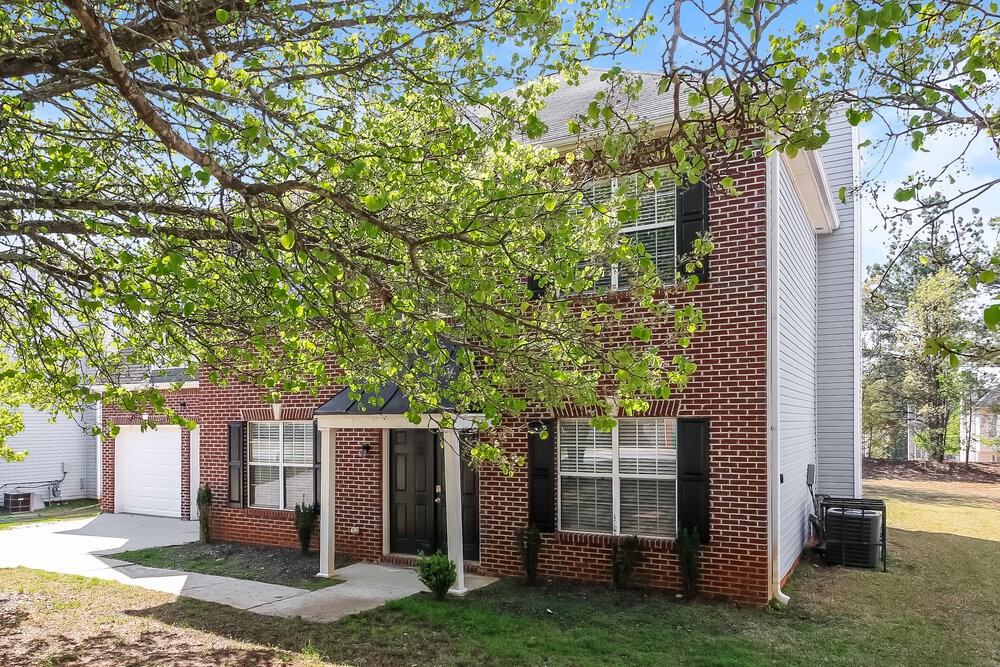 5382 Winding Glen Dr - Photo 4 of 17