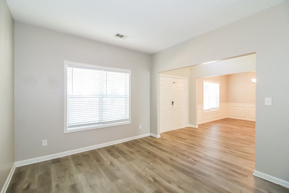 5382 Winding Glen Dr - Photo 6 of 17