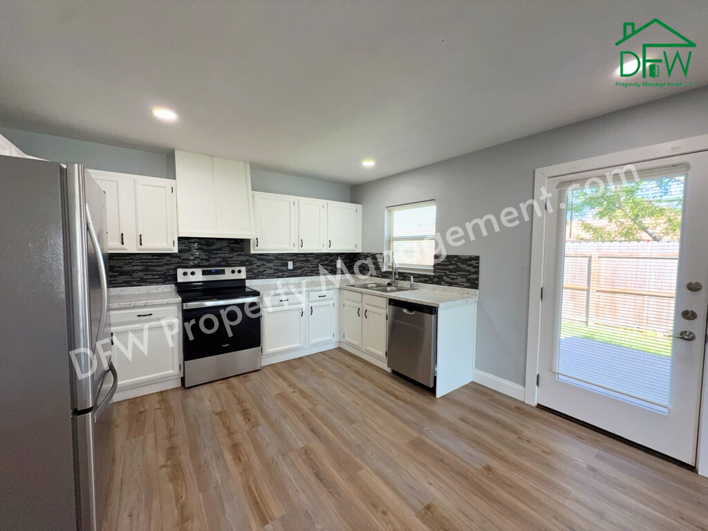 8917 Vernon Dr - Photo 6 of 28
