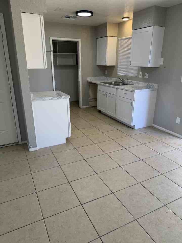 1785 S Papago Dr - Photo 6 of 17