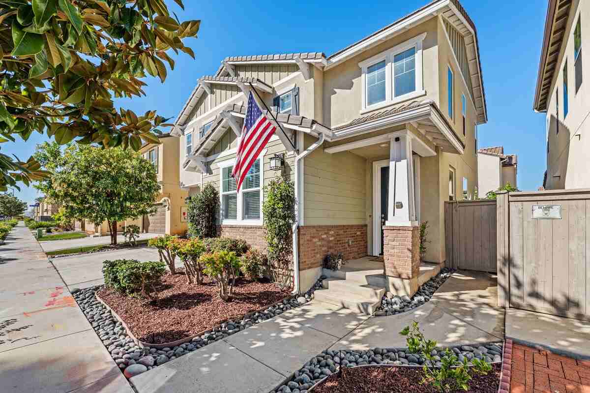 1016 18th St - Photo 4 of 37