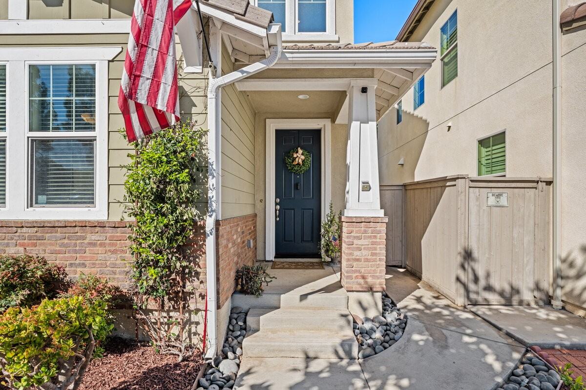 1016 18th St - Photo 5 of 37