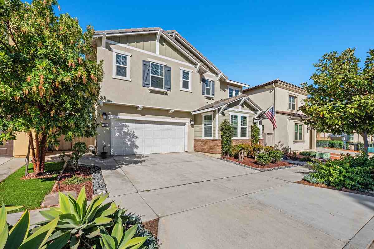 1016 18th St - Photo 2 of 40