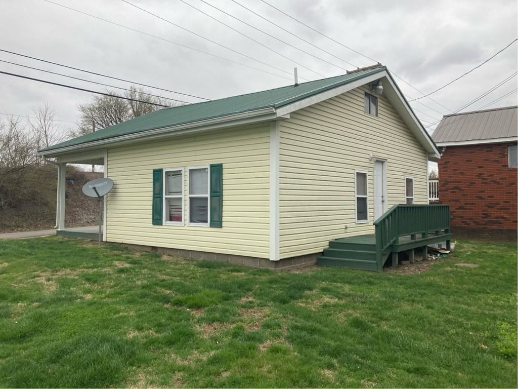 1335 Harrison Ave - Photo 2 of 10