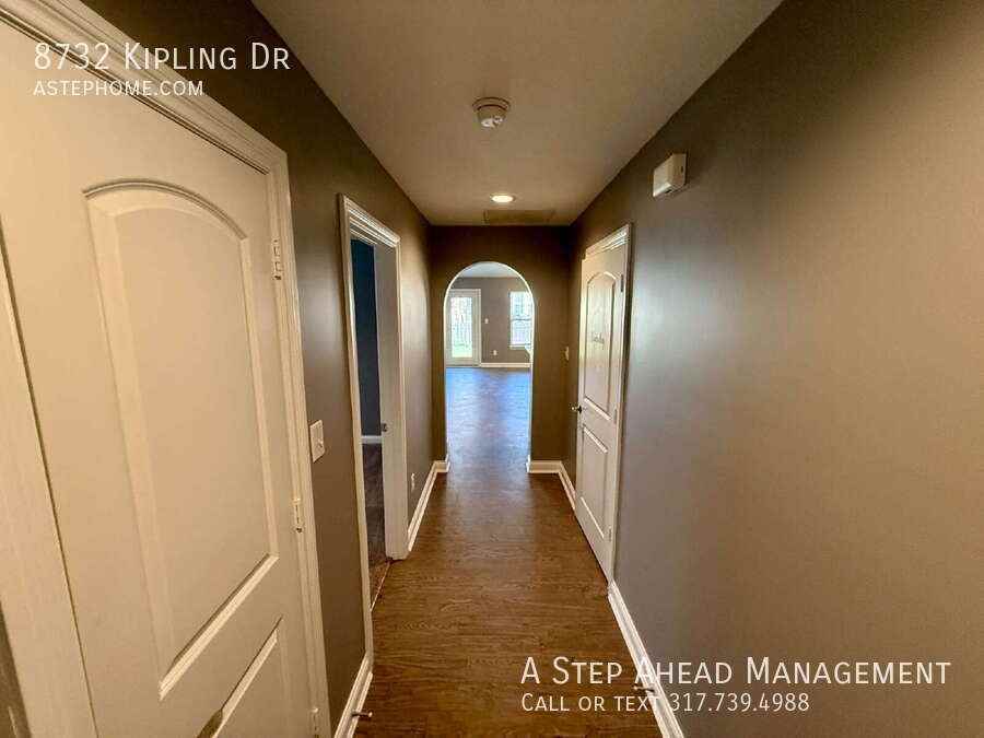 8732 Kipling Dr - Photo 4 of 23